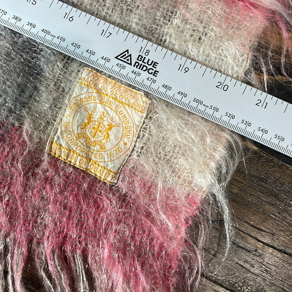 Hudson Bay vintage 100% mohair made in Scotland scarf/shawl RARE AND BEAUTIFU! - Picture 7 of 17